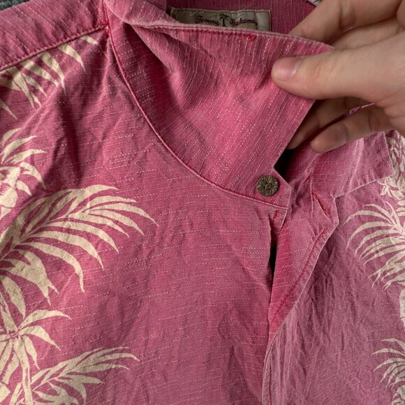 Tommy Bahama Silk Button Up Shirt Short Sleeve Hawaiian Adult Pink Floral 2XL - Picture 7 of 15